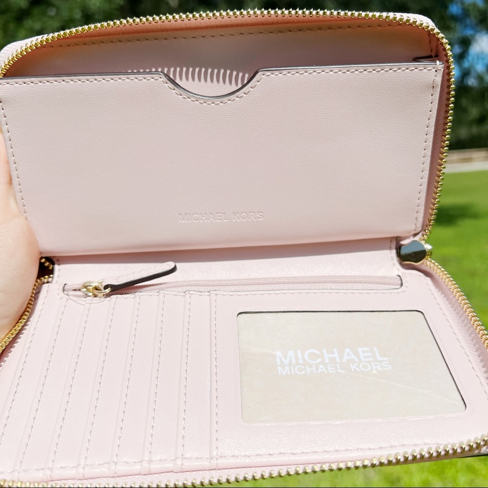 Michael Kors Jet Set Multifunction Phone Wristlet Pebbled Leather Powder Blush - Picture 4 of 5